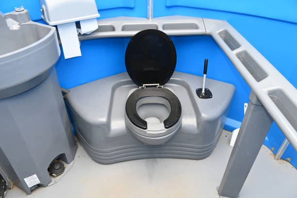 Best Porta potty rental near me  in Crestline, CA